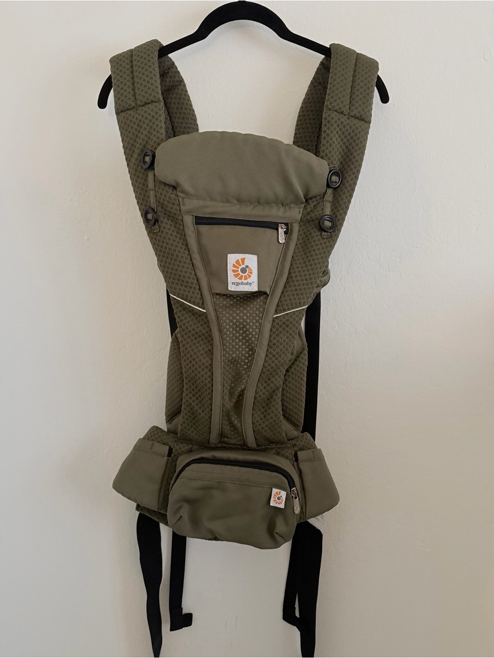 Ergobaby Omni Mesh Carrier in Olive